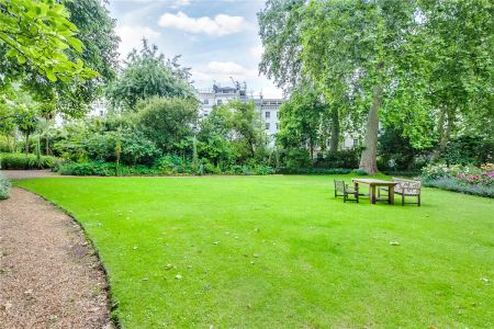 2 bedroom flat in Pimlico - Photo 2