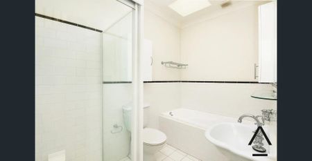 Spacious Three-Bedroom Home in a Quiet Alexandria Pocket - Photo 2