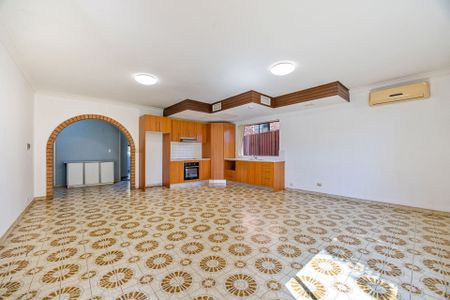 612A Merrylands Road, Greystanes - Photo 4