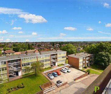 Kenilworth Court, Styvechale, Coventry, West Midlands, CV3 6HZ - Photo 1