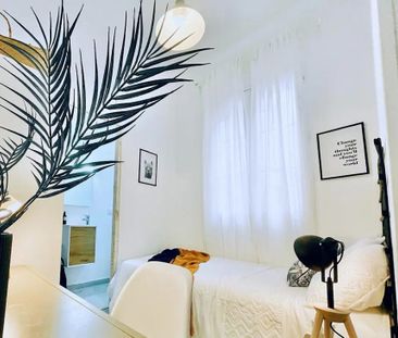 Calle del Divino Pastor, Madrid, Community of Madrid 28004 - Photo 1