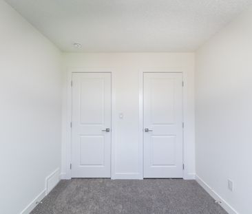 Jade Townhouses - Photo 1