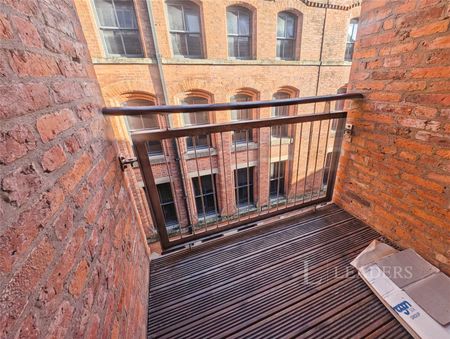 apartment to rent Piccadilly, Manchester, Greater Manchester, M1 - Photo 3