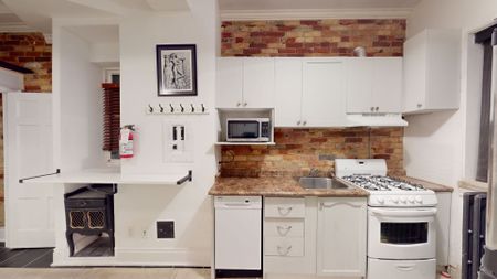 For Lease - 1152 Gerrard Street Unit# 206, Toronto, Ontario - Photo 4