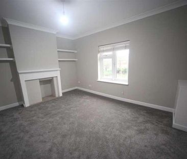 High Street, Langley, Berkshire, SL3 - Photo 2