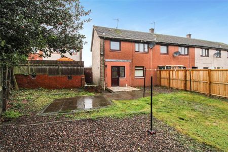 2 bedroom end of terrace house to rent - Photo 2