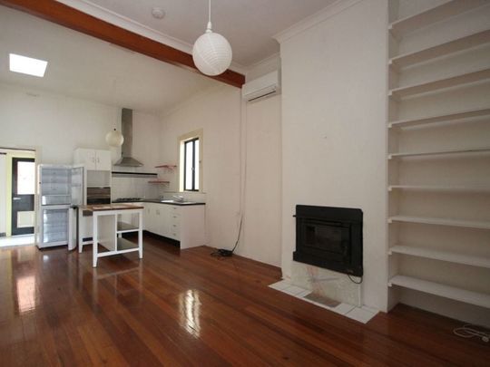 Cute honely cottage! - Photo 1