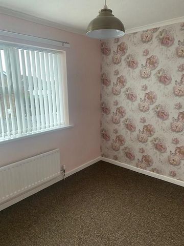 2 bedroom townhouse to rent - Photo 4