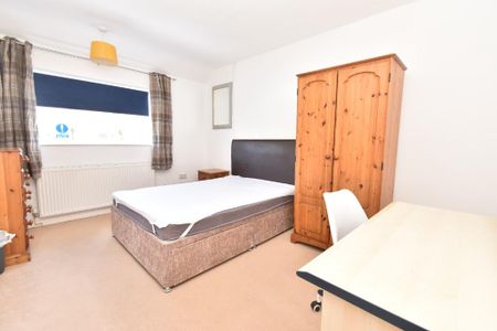 1 bedroom semi-detached house to rent - Photo 4