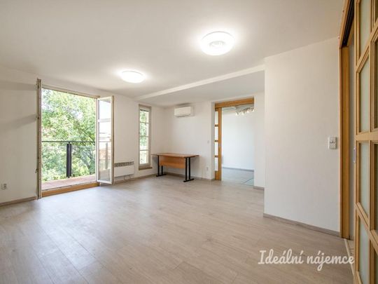 Pronájem bytu 3+kk 74 m2 - Fotografie 1