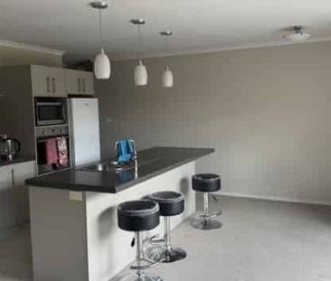 Great Family Home - Photo 4