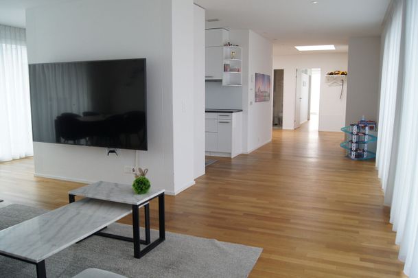 41/2-ROOM APARTMENT IN BUCHS (ZH), FURNISHED, TEMPORARY - Foto 1