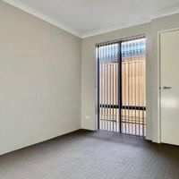 Spacious Family Living in a Prime Butler Location! - Photo 1