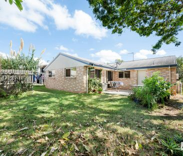 SPACIOUS 3 BEDROOM HOME! - Photo 5