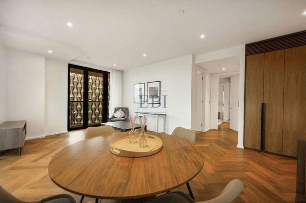 Ambassador Building, Embassy Garden, Nine Elms, SW11 - Photo 1