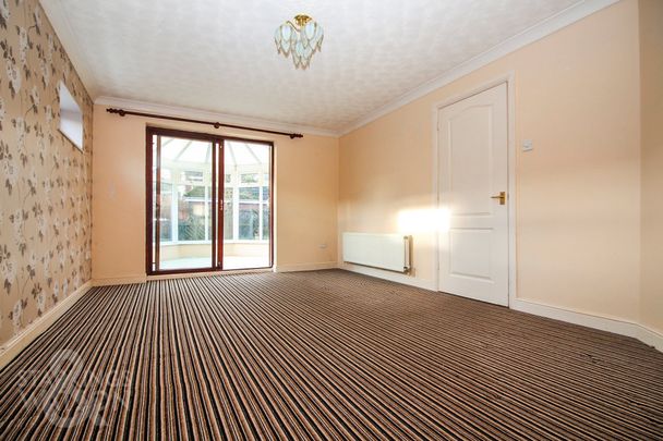 The Green, Earsham, Bungay - Photo 1