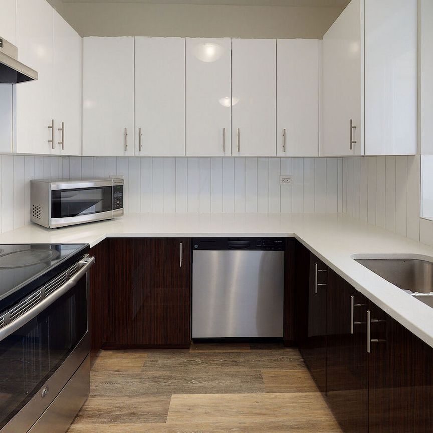 2255 rue Saint-Mathieu, Montréal, QC - Photo 1