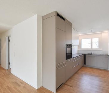 moderne 3.5-Zimmerwohnung zum Vermieten - Photo 2