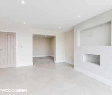 2 bedroom barn conversion to rent - Photo 2