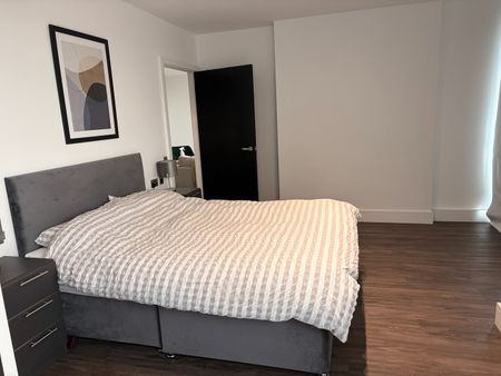 1 Bed Flat, Scrubs Lane, NW10 - Photo 5