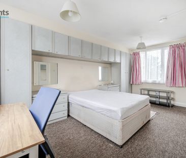 5 bedroom terraced house to rent - Photo 5