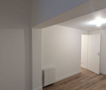 Location Appartement 3 pièces 70m² - Photo 3