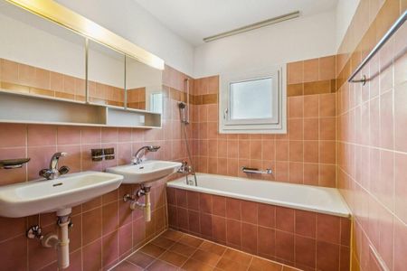 Charmante 4.5-Zimmerwohnung Erdgeschoss in Stadtnähe - Photo 5