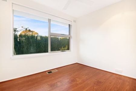 Beacon Hill, 8A Egan Place - Photo 3