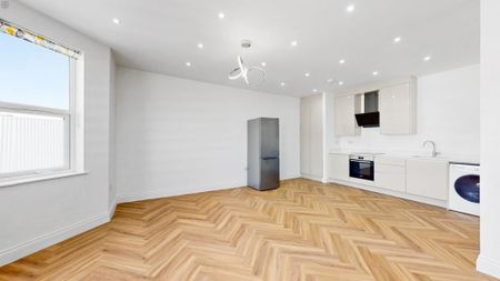 Studio to rent - Photo 2