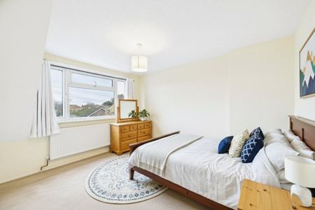 3 bedroom semi-detached house to rent - Photo 3