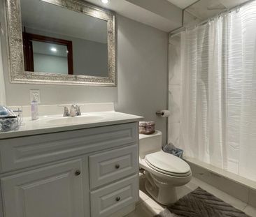 For Lease - 1000 Lovingston Crescent, Mississauga, Ontario - Photo 6