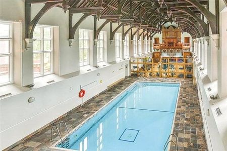 Victoria Court, Royal Earlswood Park,... - Photo 5