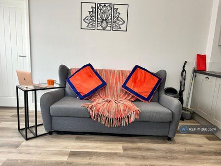 1 bedroom flat to rent - Photo 3