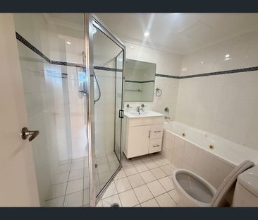 506/17 The Esplanade, Ashfield, NSW 2131 - Photo 4