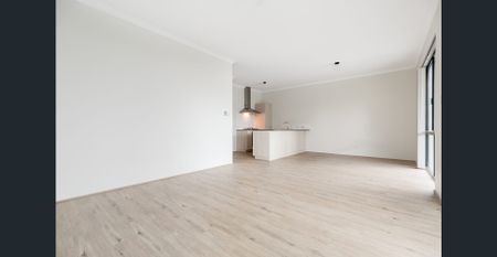 Bright & Spacious Haven - Photo 2