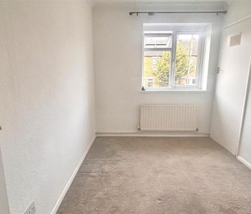 2 bedroom maisonette to rent - Photo 5