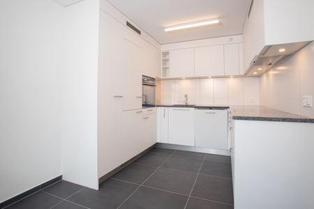 Sanierte 3.5 Zimmer-Wohnung mit Waschmaschine! - Photo 2