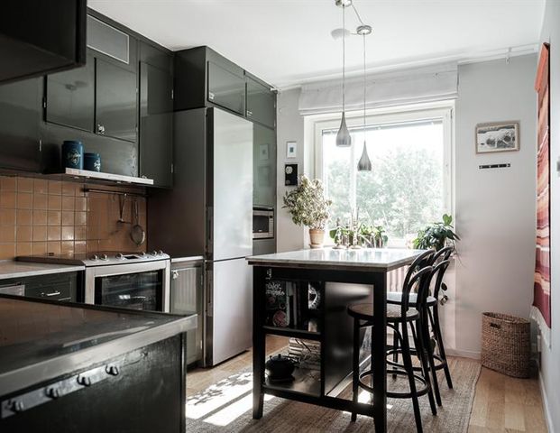 Öregrundsgatan 14 - Foto 1