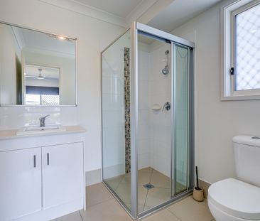 37 Nightshade Crescent, Pimpama QLD 4209 - House For Rent | Domain - Photo 5