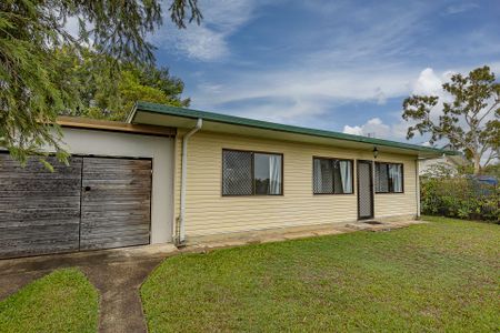 19 Bradford Street, Deeragun - Photo 4