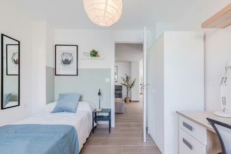 Carrer de Miguel Servet, Valencia, Valencian Community 46015 - Photo 4