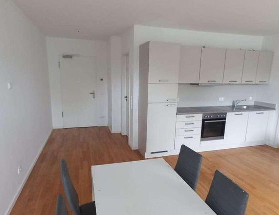 Helle & moderne 2-Zimmer-Wohnung mit Balkon in Berlin-Lichtenberg - Foto 1