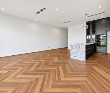 Spacious 4-Bedroom Family Home with Modern Comforts in Fulham - Photo 5