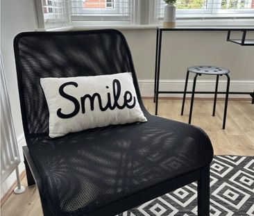 Mildred Avenue - Photo 2