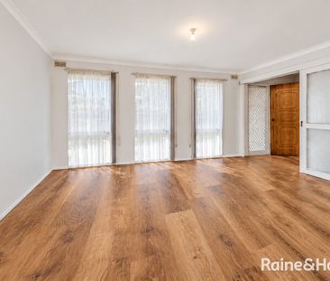 Charming 3-Bedroom Home in a Convenient Cranbourne Location - Photo 1