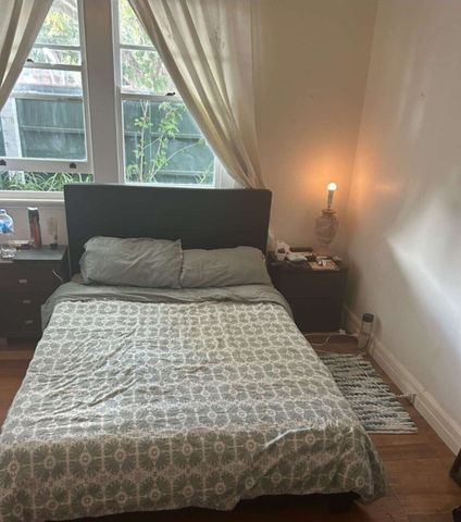 Caulfield South - Photo 4