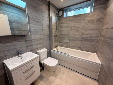 Fishponds Road, Bristol - Photo 3