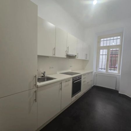 2 er oder 3 er WG geeignet! großzügig angelegt Stilaltbauwohnung Nähe U1 Vorgartenstraße - Foto 2