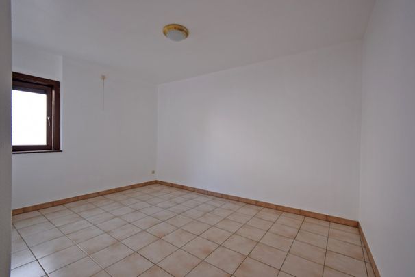 GELIJKVLOERS EENSLAAPKAMER APPARTEMENT - Foto 1