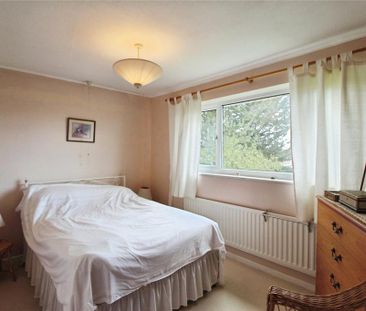 4 bedroom detached house to rent - Photo 3